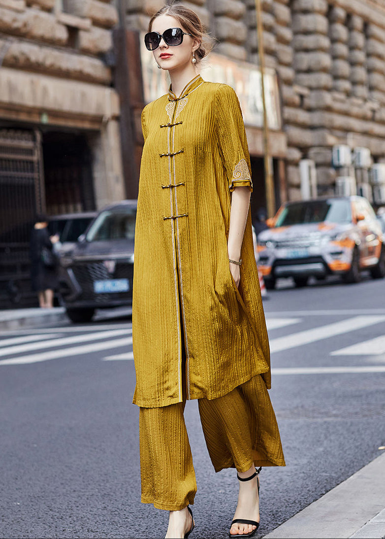 Gracefully Styled Garment for Any Occasion