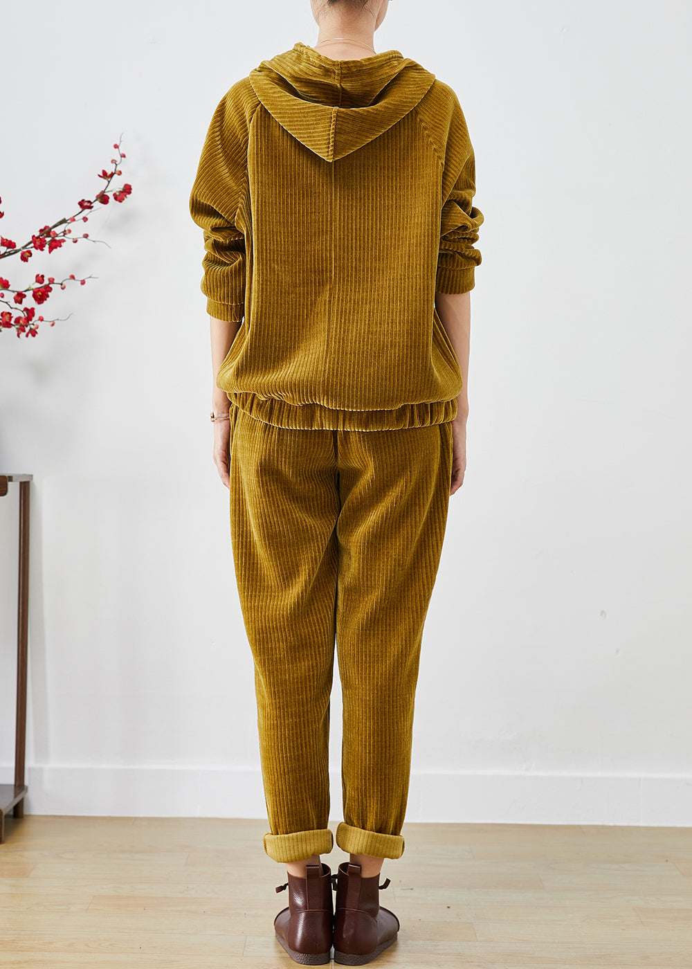 Well Tailored Garment with a Graceful Silhouette
