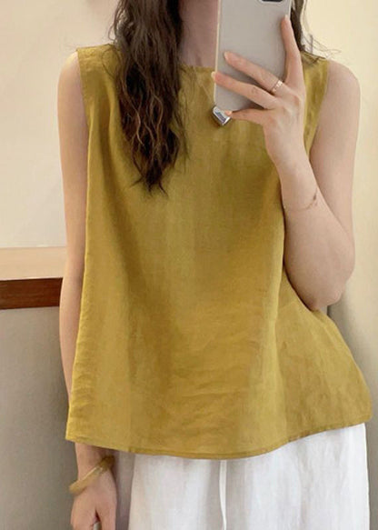 Classic Vintage Blouse with a Flattering Fit