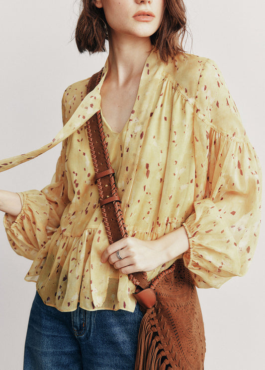 Beautifully Finished Blouse in a Timeless Design