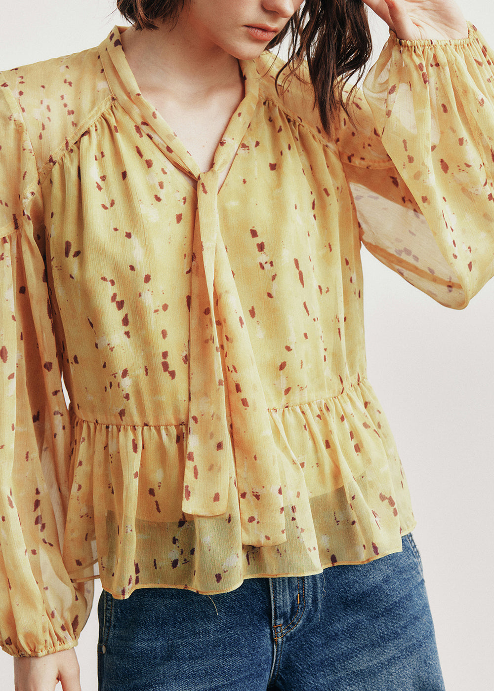 Beautifully Finished Blouse in a Timeless Design