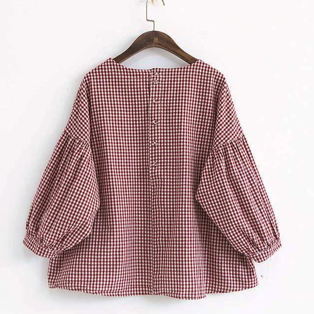 Classic Vintage & Enduringly Stylish Blouse