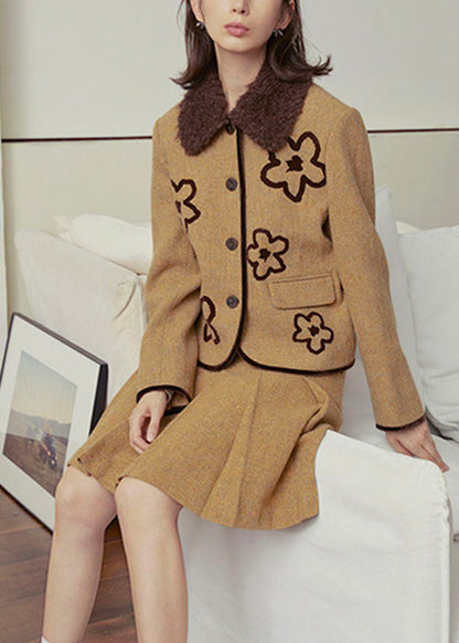 A Vintage Style Coat with Delicate Timeless Details