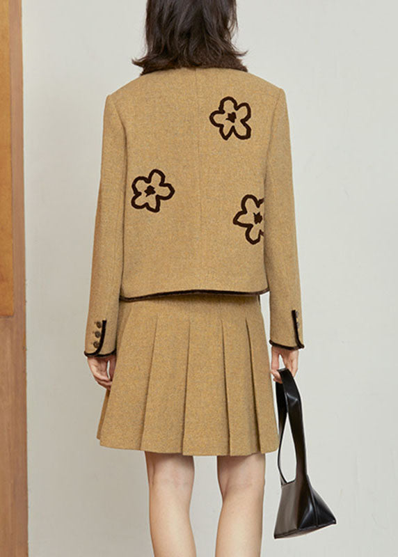 Effortlessly Elegant Coat with a Timeless Design