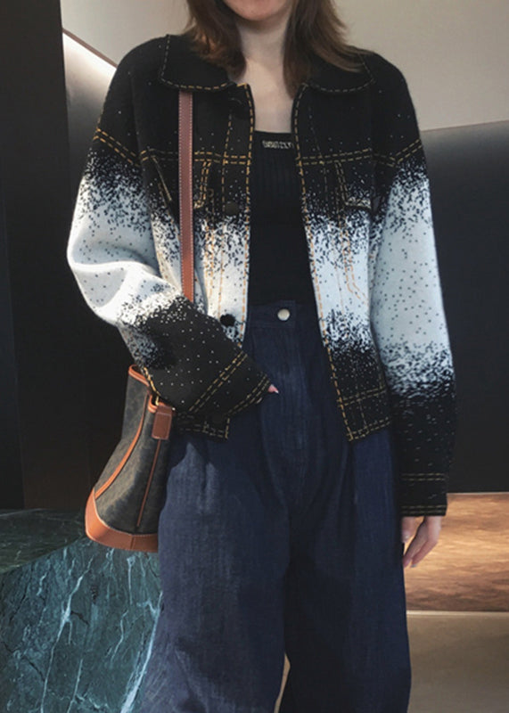 Sophisticated Coat with a Clean Classic Look