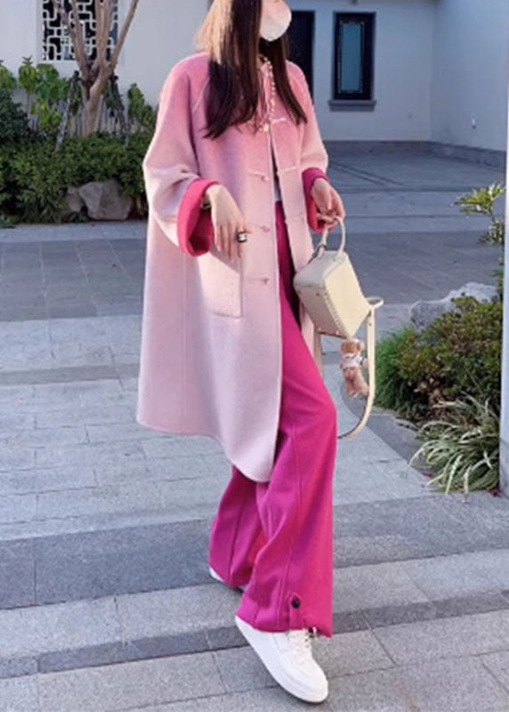 Effortlessly Elegant Pants with a Timeless Design