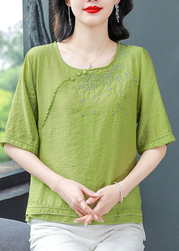 A Vintage Style Shirt with Delicate Timeless Details