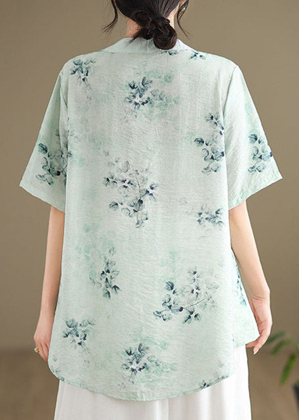 Well Tailored Top with a Graceful Silhouette
