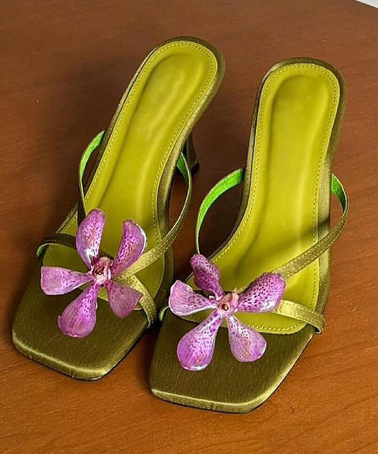 Graceful Orthopedic Sandals for Modern Look