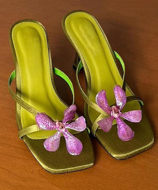 Graceful Orthopedic Sandals for Modern Look