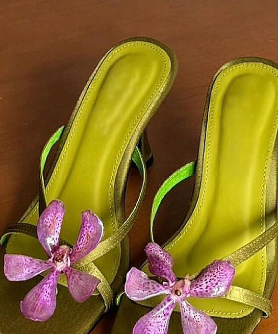 Graceful Orthopedic Sandals for Modern Look