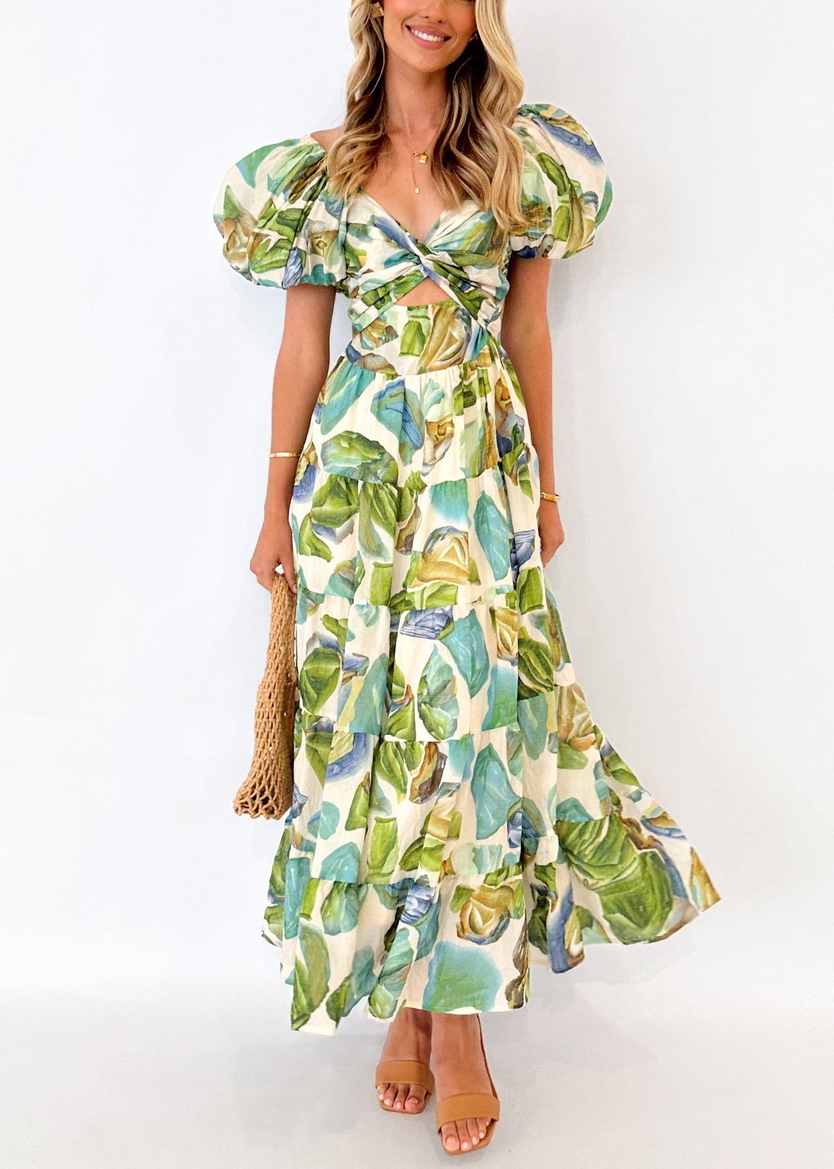 Beautifully Crafted Dress in a Classic Style