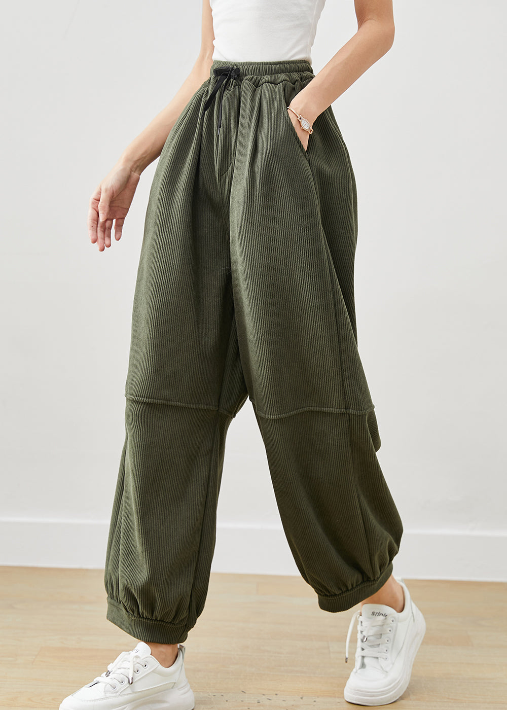 Polished Pants with an Effortless Classic Look