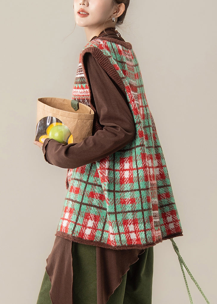 Well Tailored Coat with a Graceful Silhouette