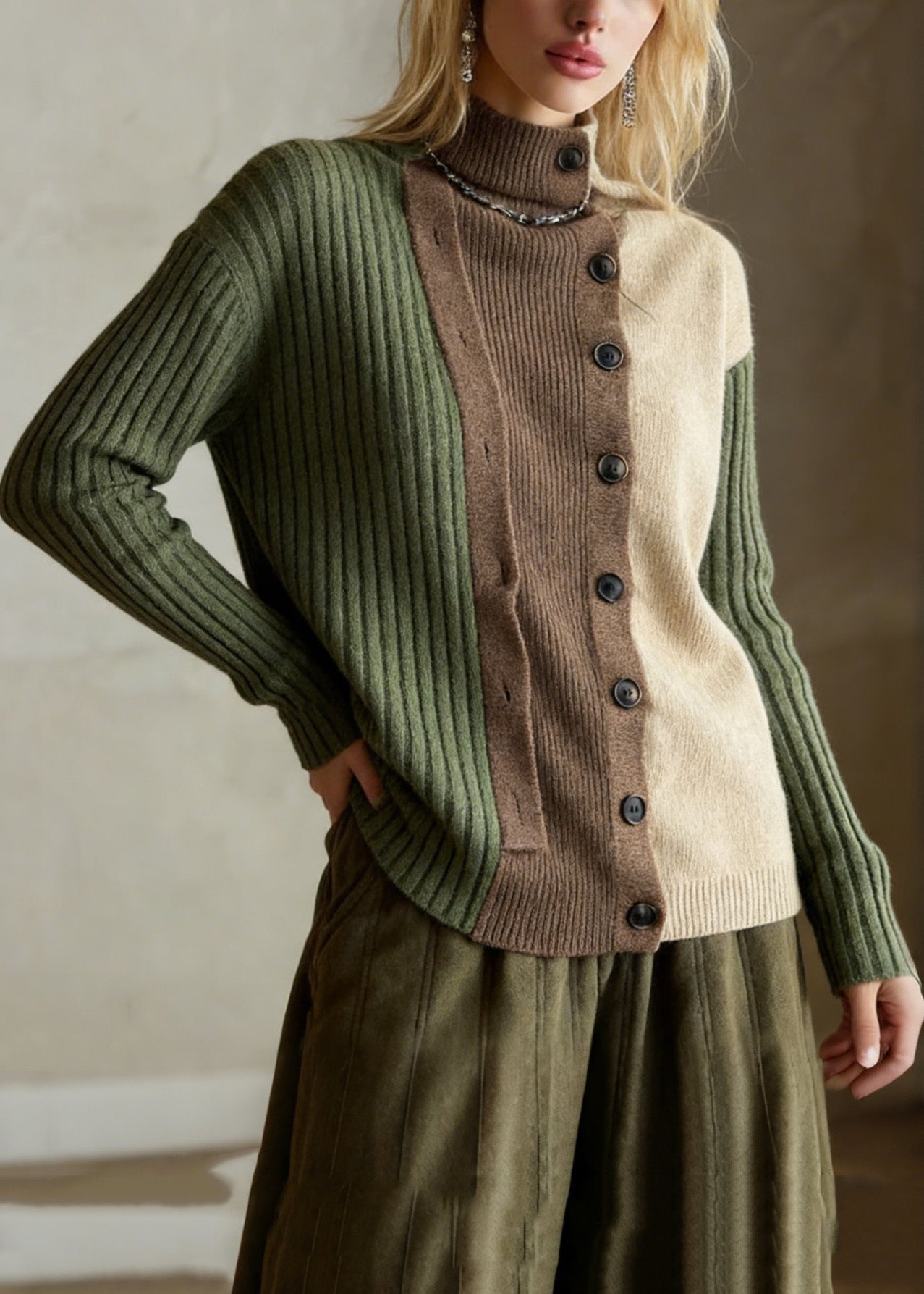 Classic Vintage Sweater with a Flattering Fit