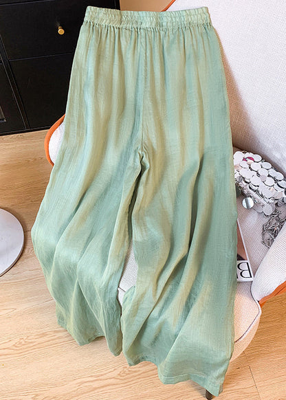 Effortlessly Elegant Pants with a Timeless Design