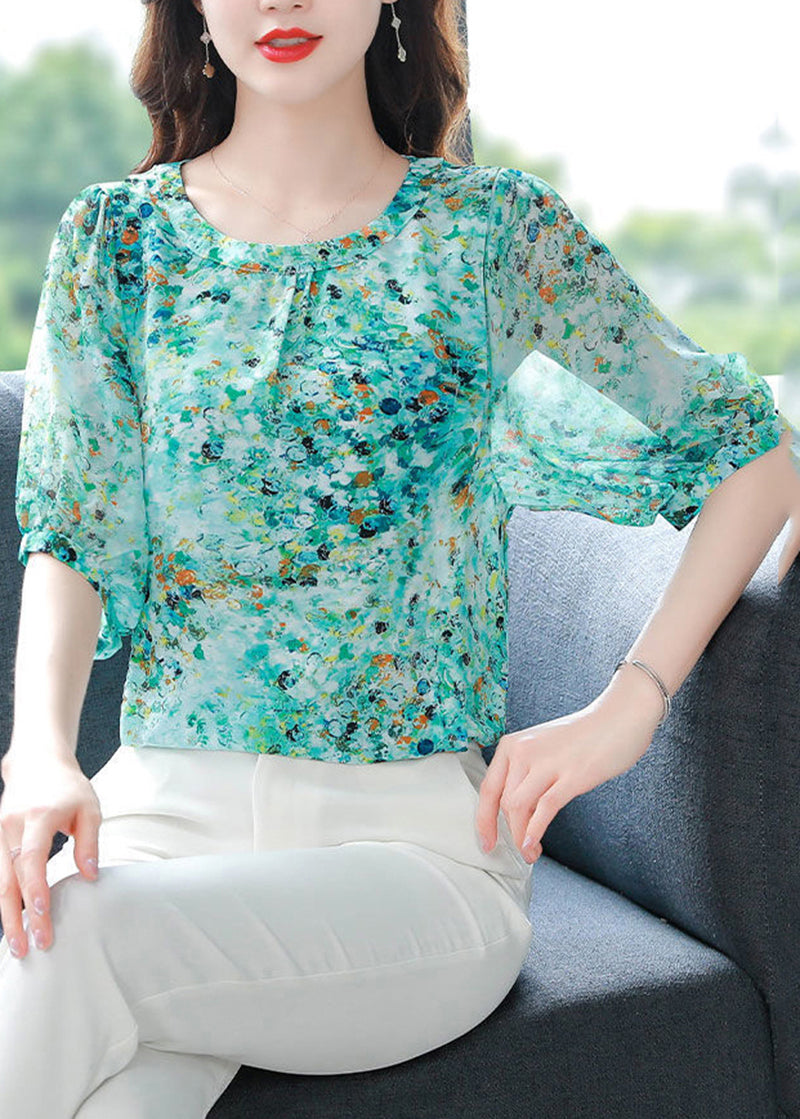 Effortlessly Elegant Blouse with a Timeless Design