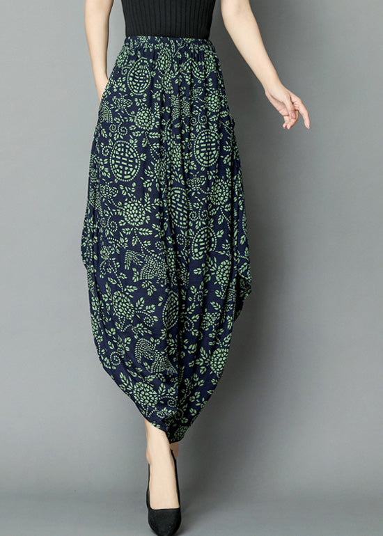 Well Tailored Pants with a Graceful Silhouette