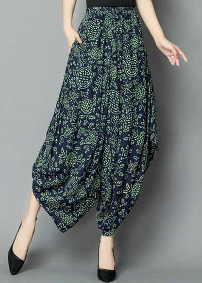 Well Tailored Pants with a Graceful Silhouette
