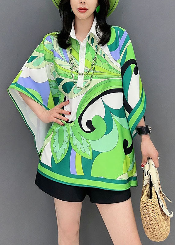 Beautifully Crafted Blouse in a Classic Style