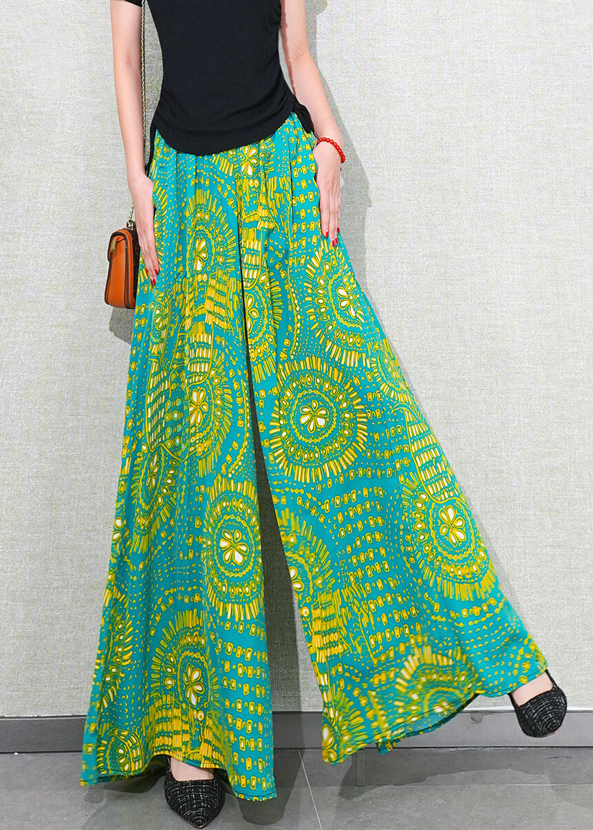 Effortlessly Elegant Pants with a Timeless Design