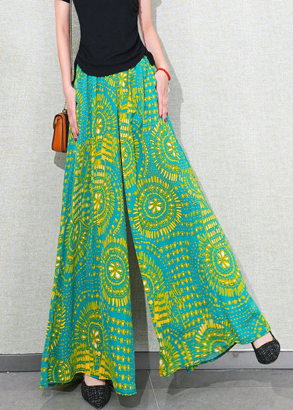 Effortlessly Elegant Pants with a Timeless Design