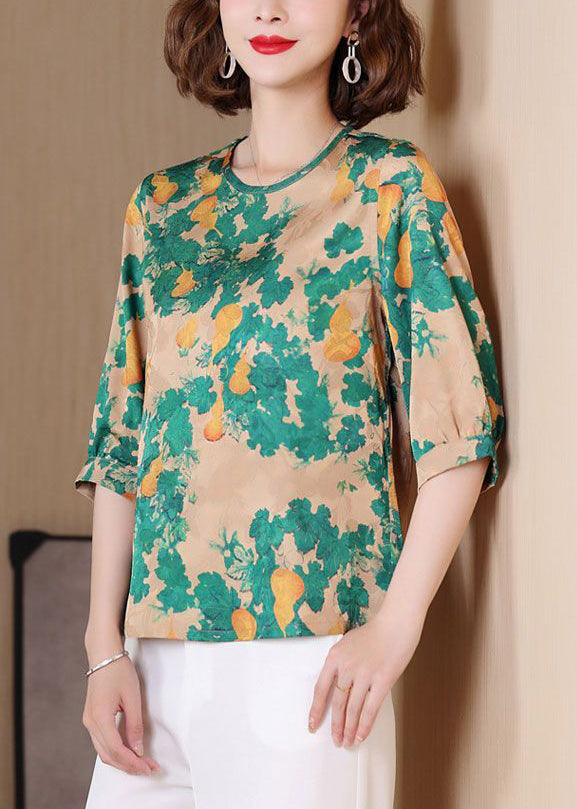 Beautifully Finished Blouse in a Timeless Design