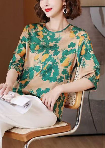 Beautifully Finished Blouse in a Timeless Design