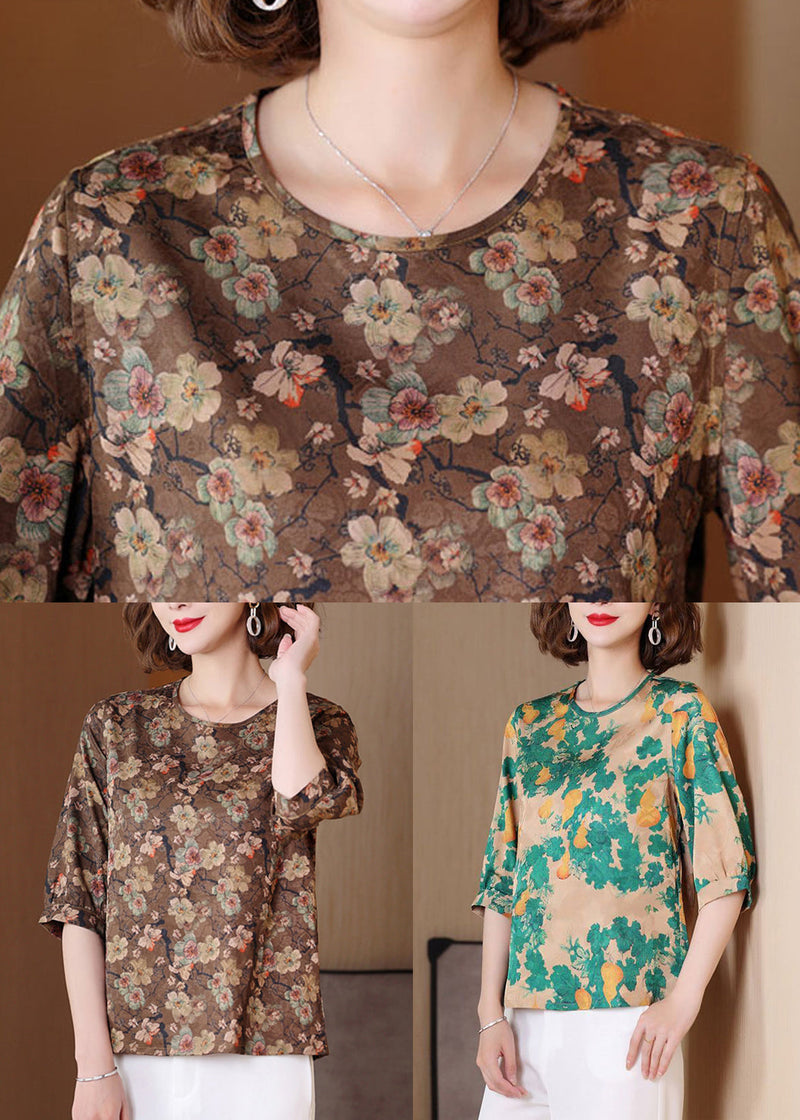 Beautifully Finished Blouse in a Timeless Design