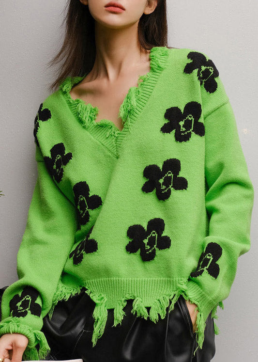 Effortlessly Elegant Sweater with a Timeless Design