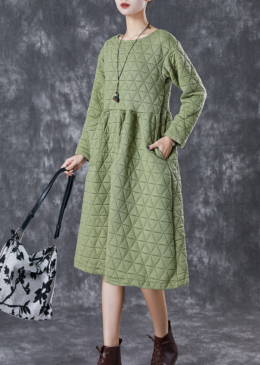 Beautifully Crafted Dress in a Classic Style