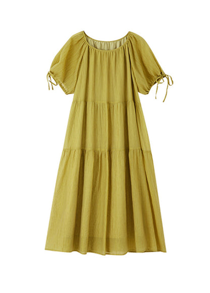 Effortlessly Elegant Dress with a Timeless Design