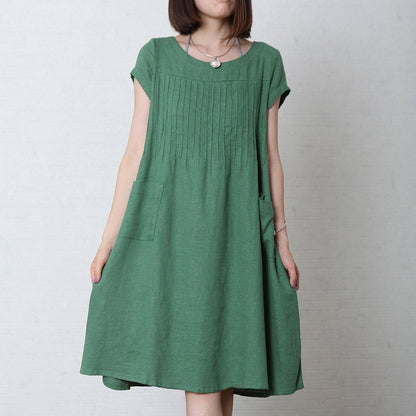 Well Tailored Dress with a Graceful Silhouette