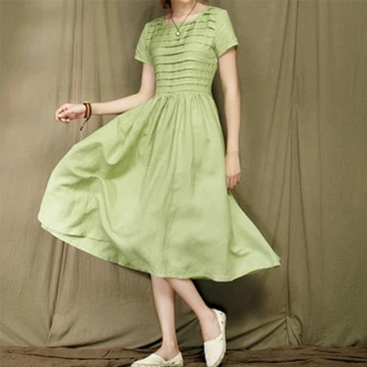 Beautifully Crafted Dress in a Classic Style