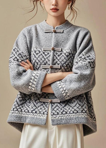 Elegantly Styled Coat for Everyday Wear