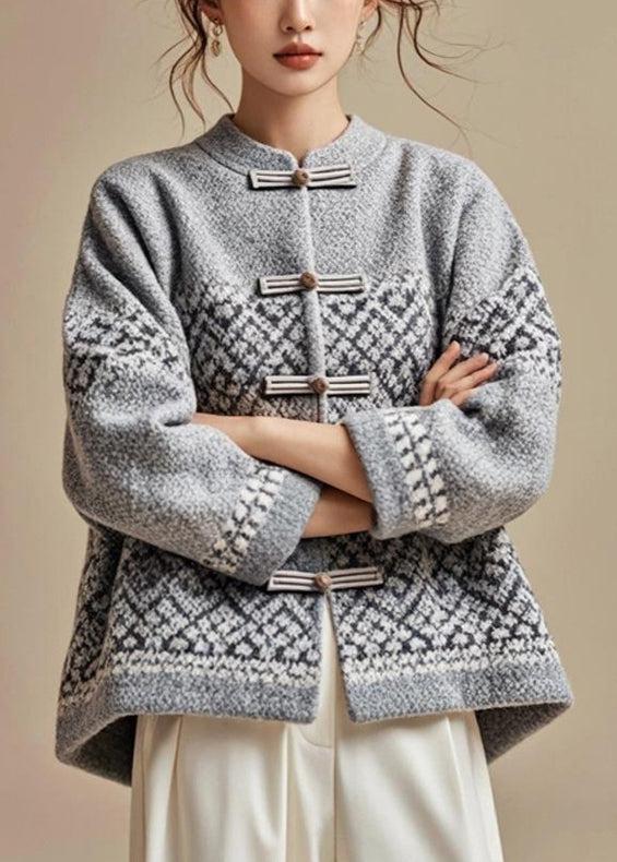 Elegantly Styled Coat for Everyday Wear