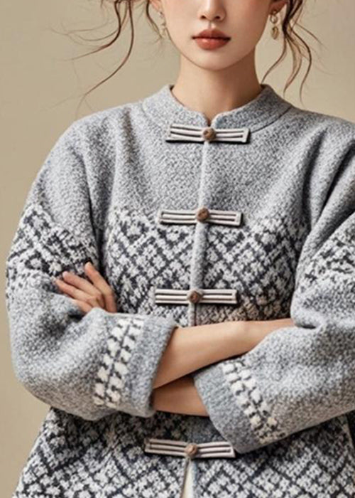 Elegantly Styled Coat for Everyday Wear