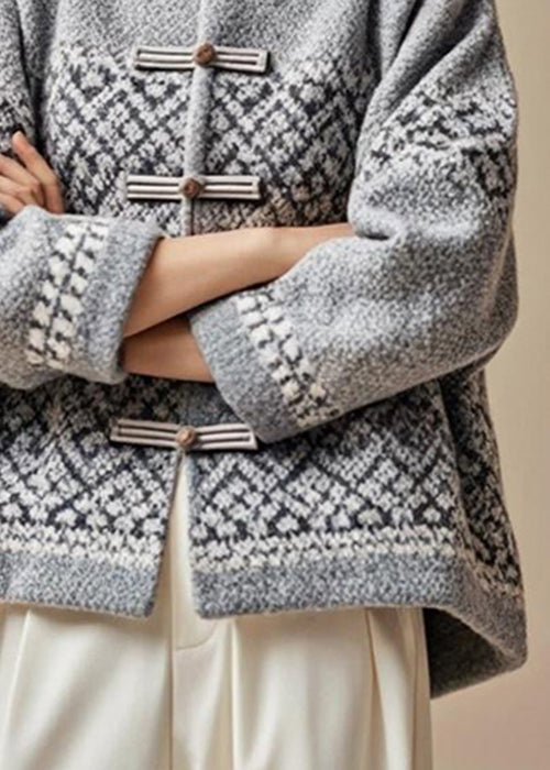 Elegantly Styled Coat for Everyday Wear