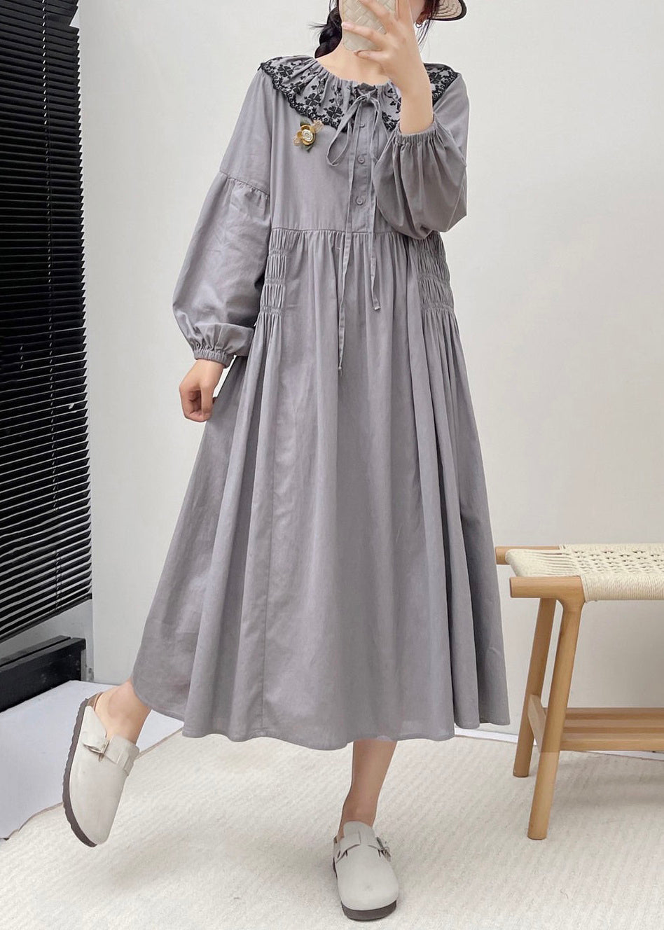 Classic Vintage Dress with a Flattering Fit