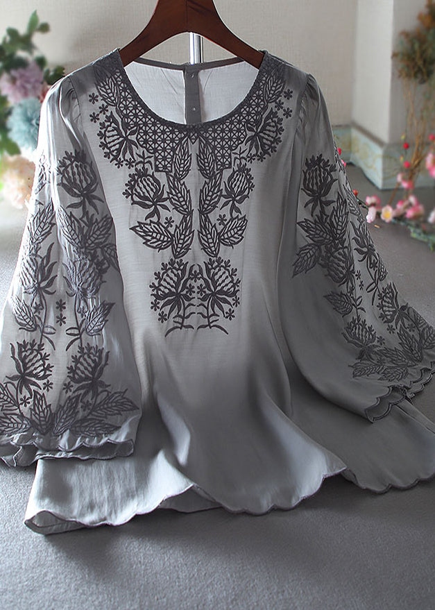 Classic Vintage Shirt with a Flattering Fit