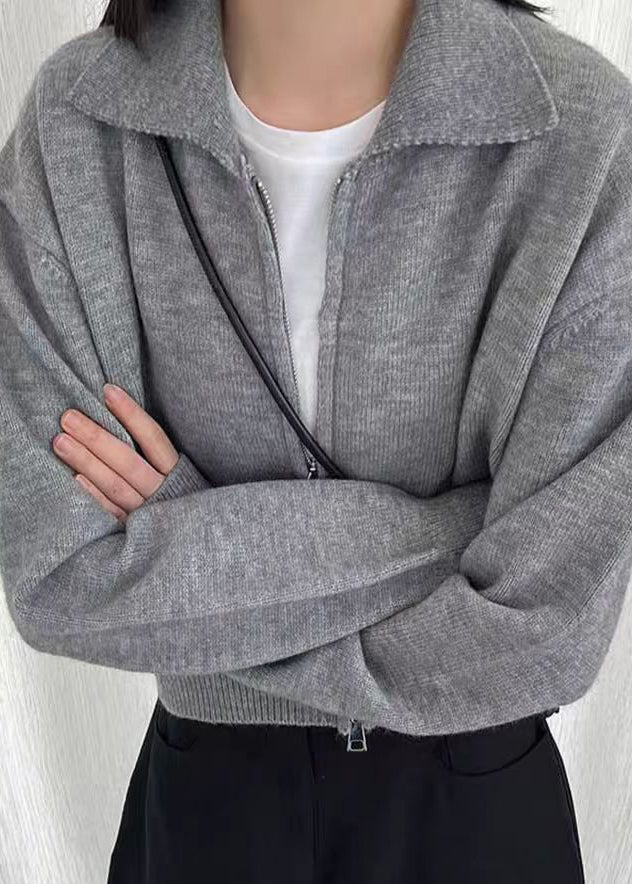 Gracefully Styled Cardigan for Any Occasion