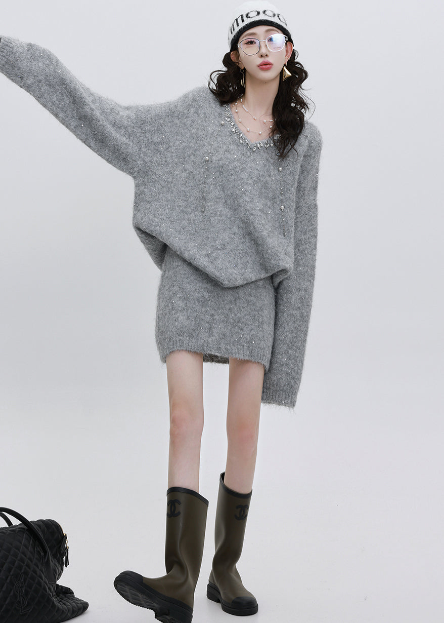 Sophisticated Garment with a Clean Classic Look