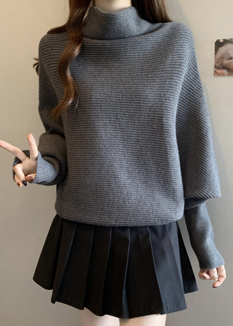 Gracefully Styled Pullover for Any Occasion