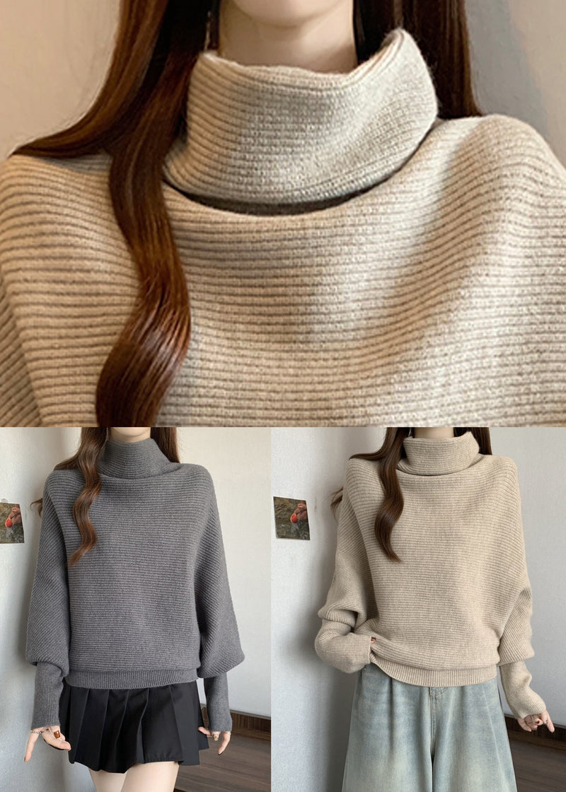 Gracefully Styled Pullover for Any Occasion