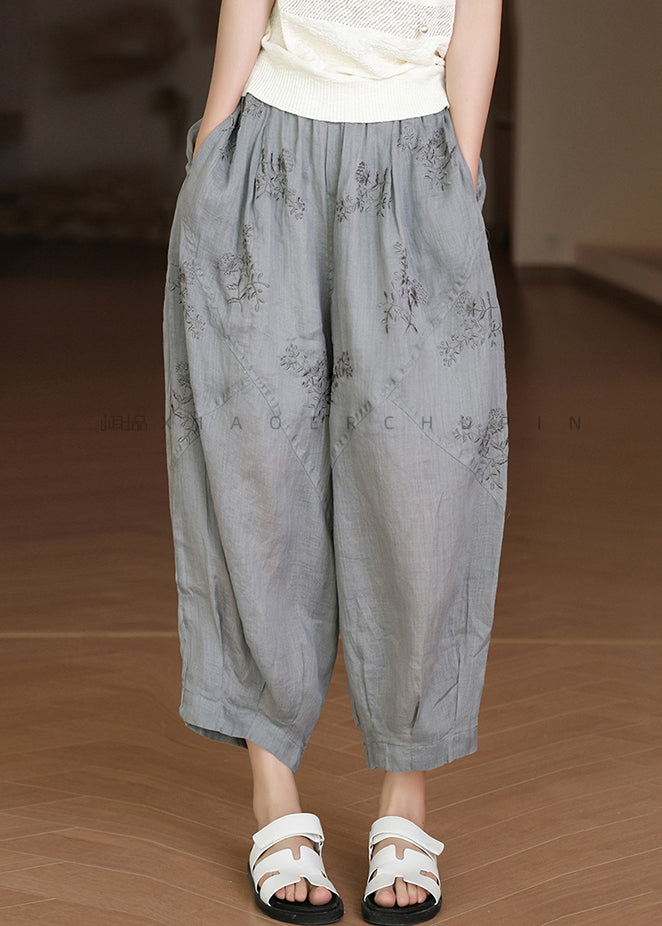 Classic Vintage Pants with a Flattering Fit