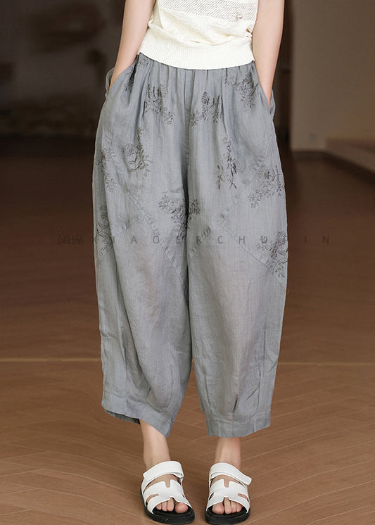 Classic Vintage Pants with a Flattering Fit