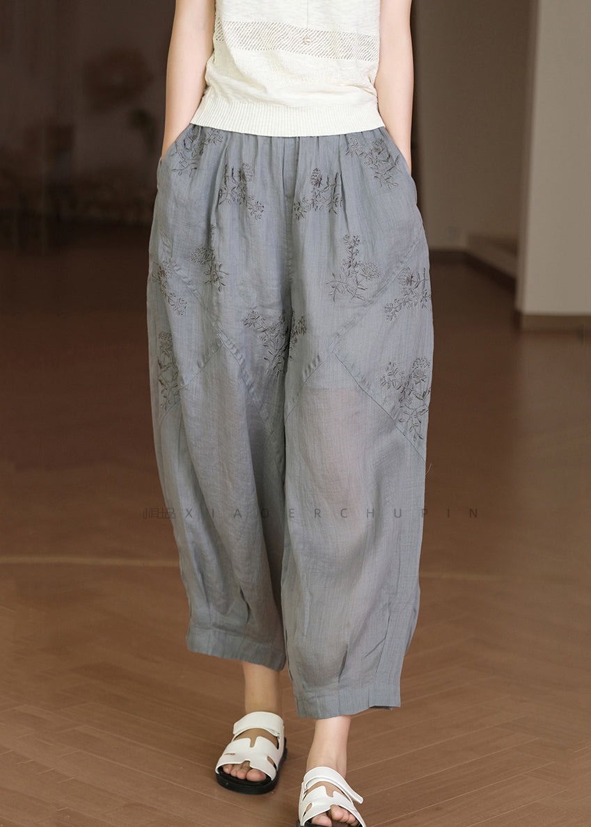 Classic Vintage Pants with a Flattering Fit