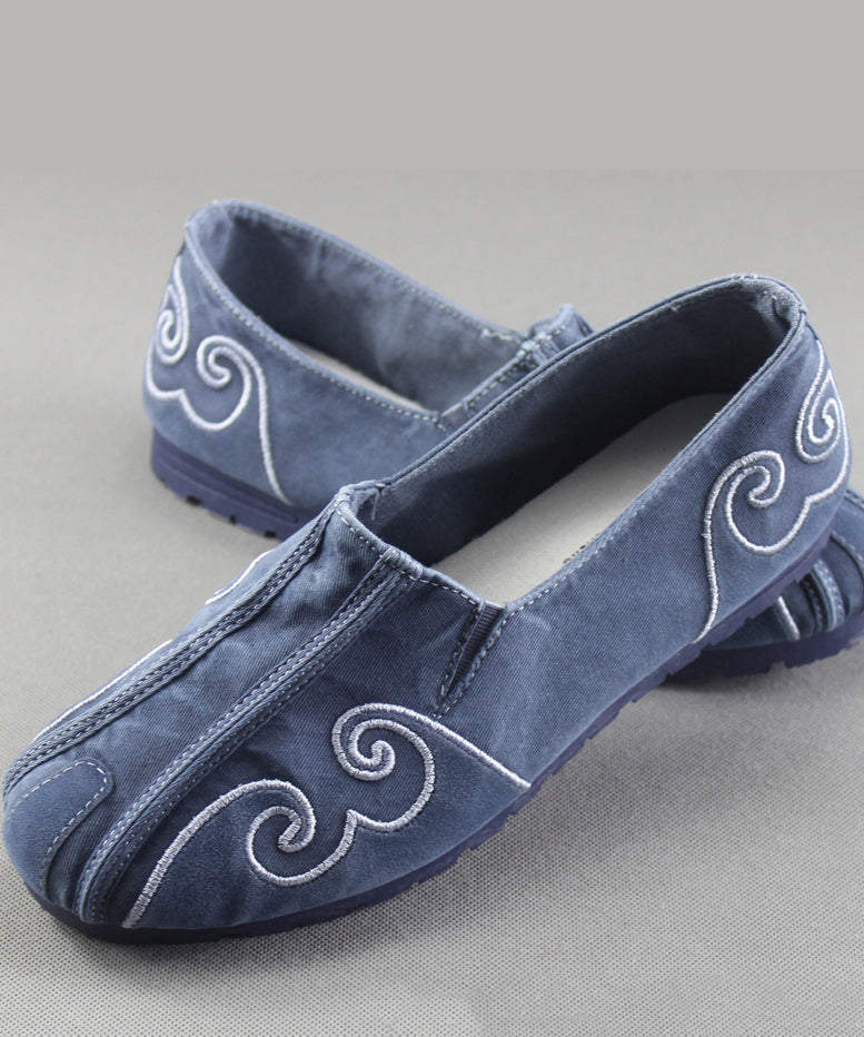 Chic Orthopedic Flats with Unique Design