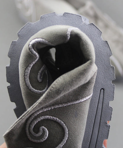 Chic Orthopedic Flats with Unique Design