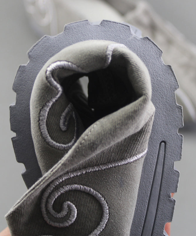 Chic Orthopedic Flats with Unique Design
